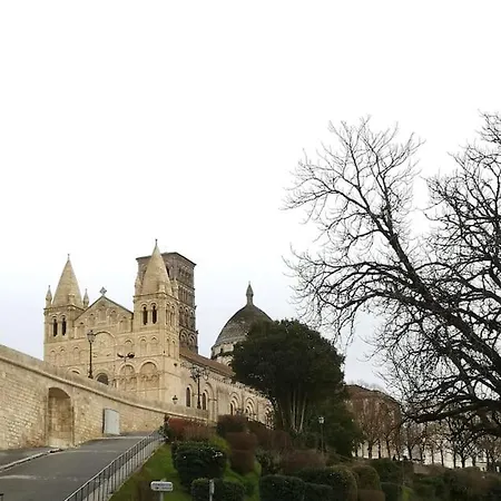 Le St Ausone Centre Cathedrale * Angoulême
